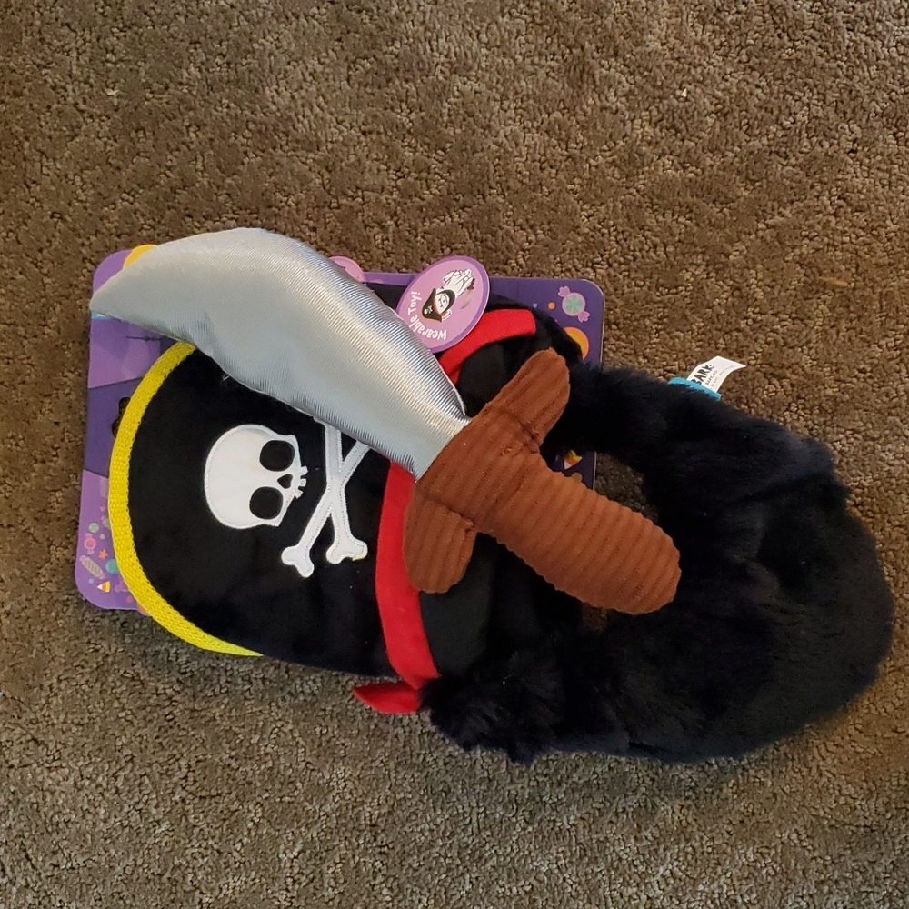 Pet Dog Wearable Toy & Costume Set-- PIRATE HAT BEARD Squeakers OSFM Sword NWT